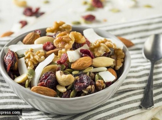 Raw vs soaked nuts: Which is healthier for you?